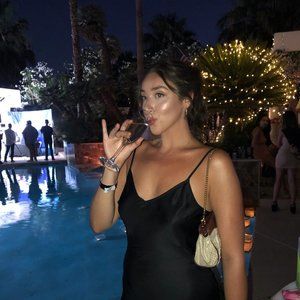 Meet your Posher, Courtney